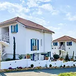 アパートホテル Casa De Oro Alma 4*