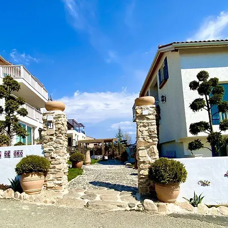 Casa De Oro Alma Апартхотел