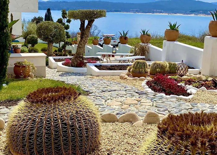 Casa De Oro Alma Aparthotel